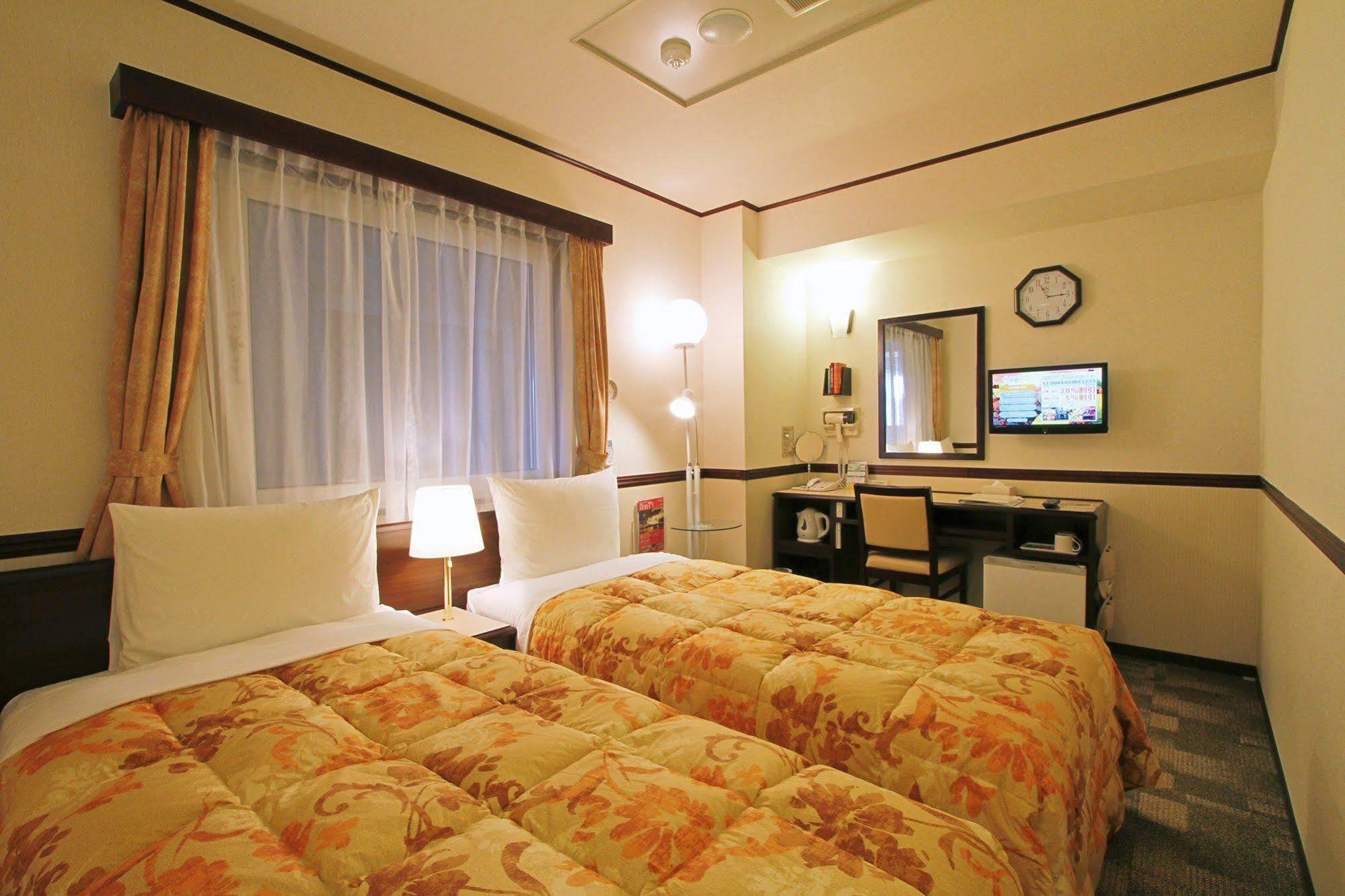 Toyoko Inn Okayama-Eki Nishiguchi Hiroba Ngoại thất bức ảnh